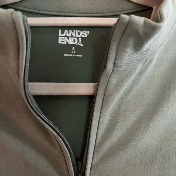 Lands' End Women’s NWT Lily Pad Green Quarter-Zip Top - Picture 5 of 6